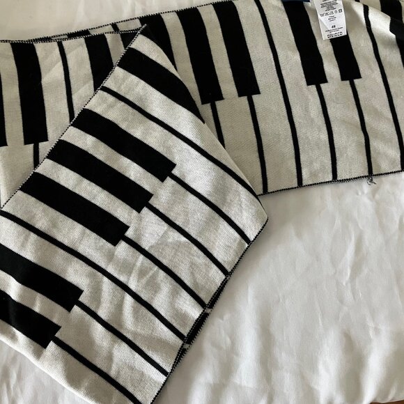 Piano scarf - Picture 2 of 3